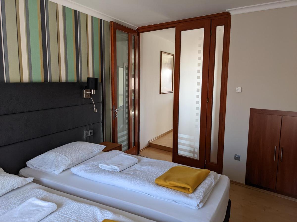 Minaret Apartman Eger Extérieur photo