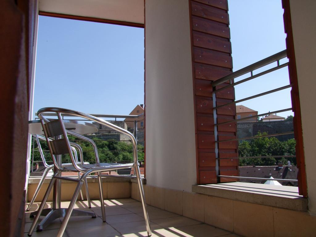 Minaret Apartman Eger Chambre photo